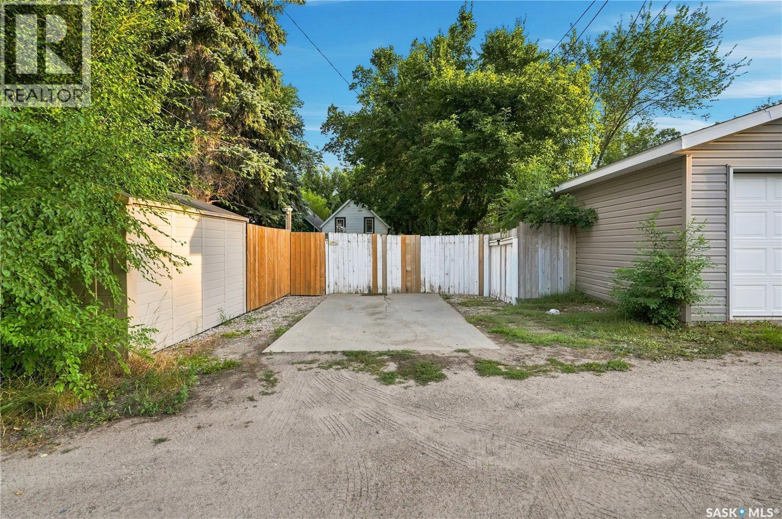318 27th Street W, Saskatoon, Saskatchewan  S7L 0J6 - Photo 38 - SK046272