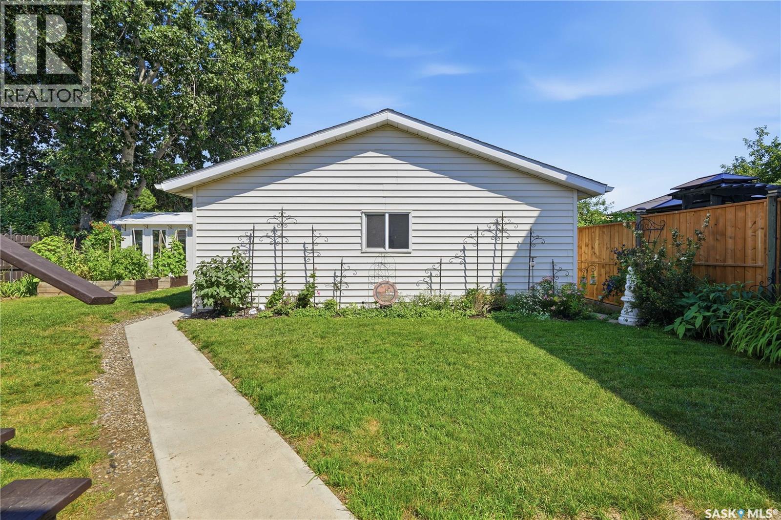 1630 Spadina Drive, Moose Jaw, Saskatchewan  S6K 1B1 - Photo 42 - SK046209