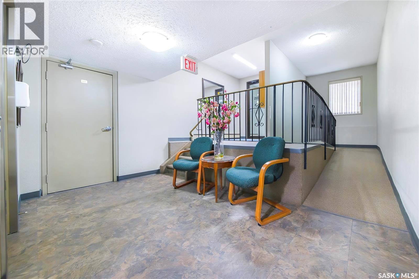 201 3140 Louise Street, Saskatoon, Saskatchewan  S7J 3L8 - Photo 4 - SK046203