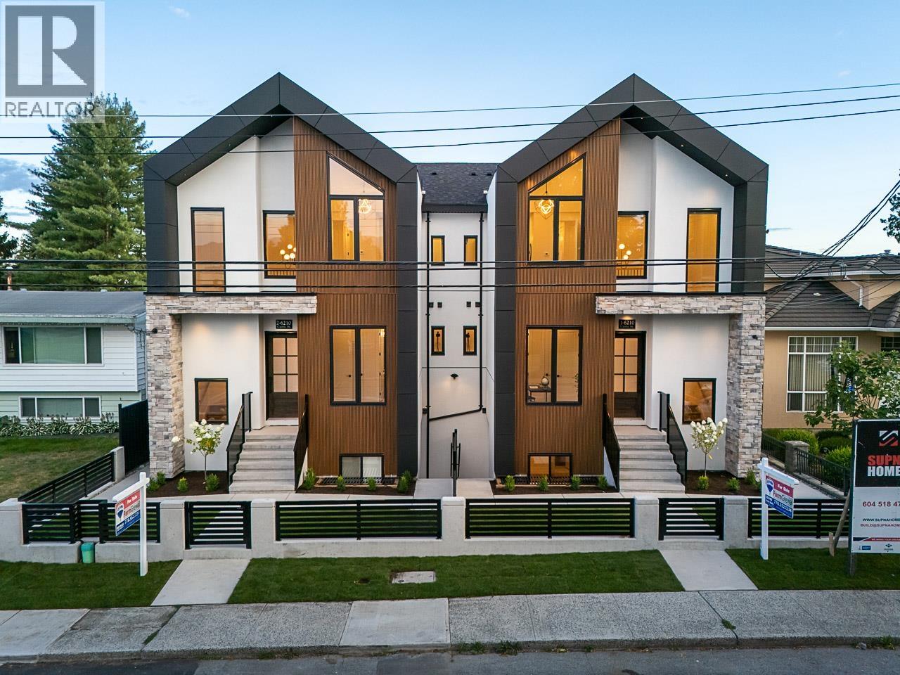 2 6210 CURTIS STREET, Burnaby, British Columbia