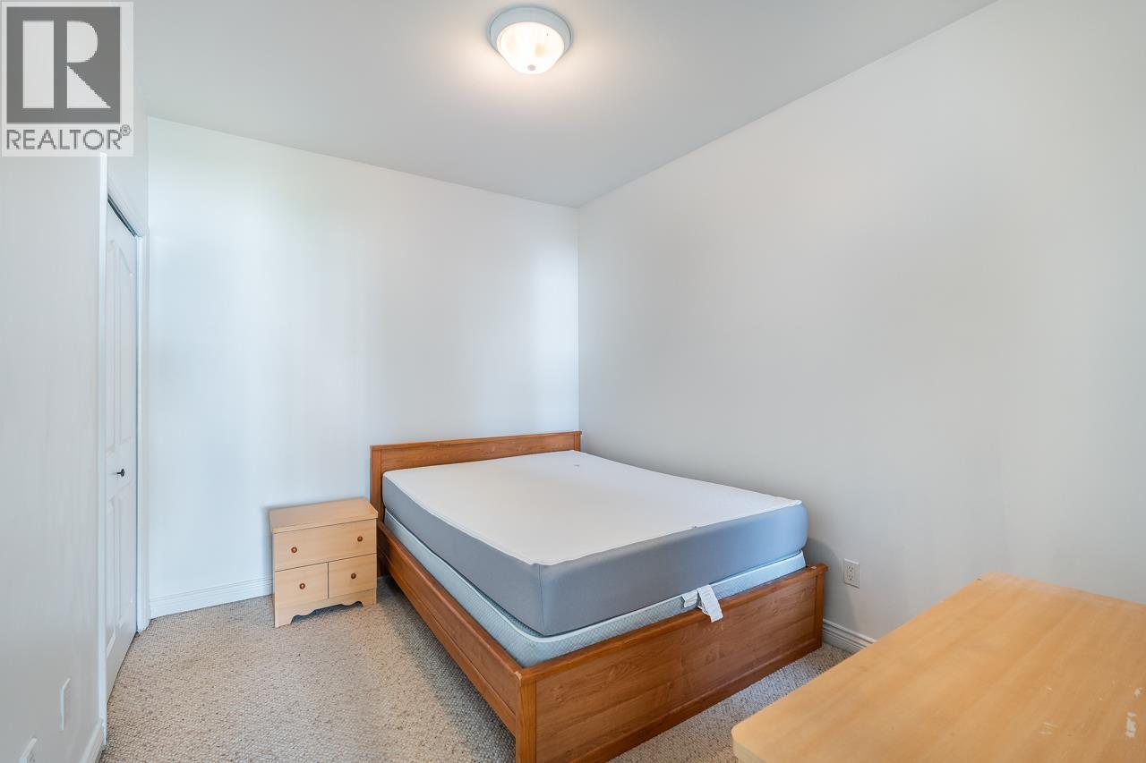 8207 15th Avenue, Burnaby, British Columbia V3N 1X7 - Photo 22 - R3157865