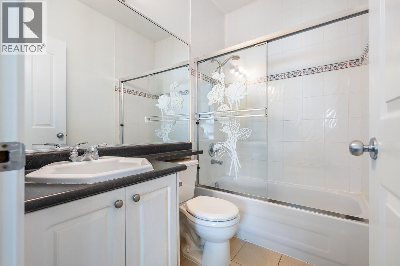 8207 15th Avenue, Burnaby, British Columbia V3N 1X7 - Photo 23 - R3157865