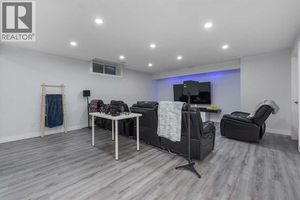 76 Evanspark Circle NW, Calgary, Alberta  T3P 0B4 - Photo 37 - A2336953