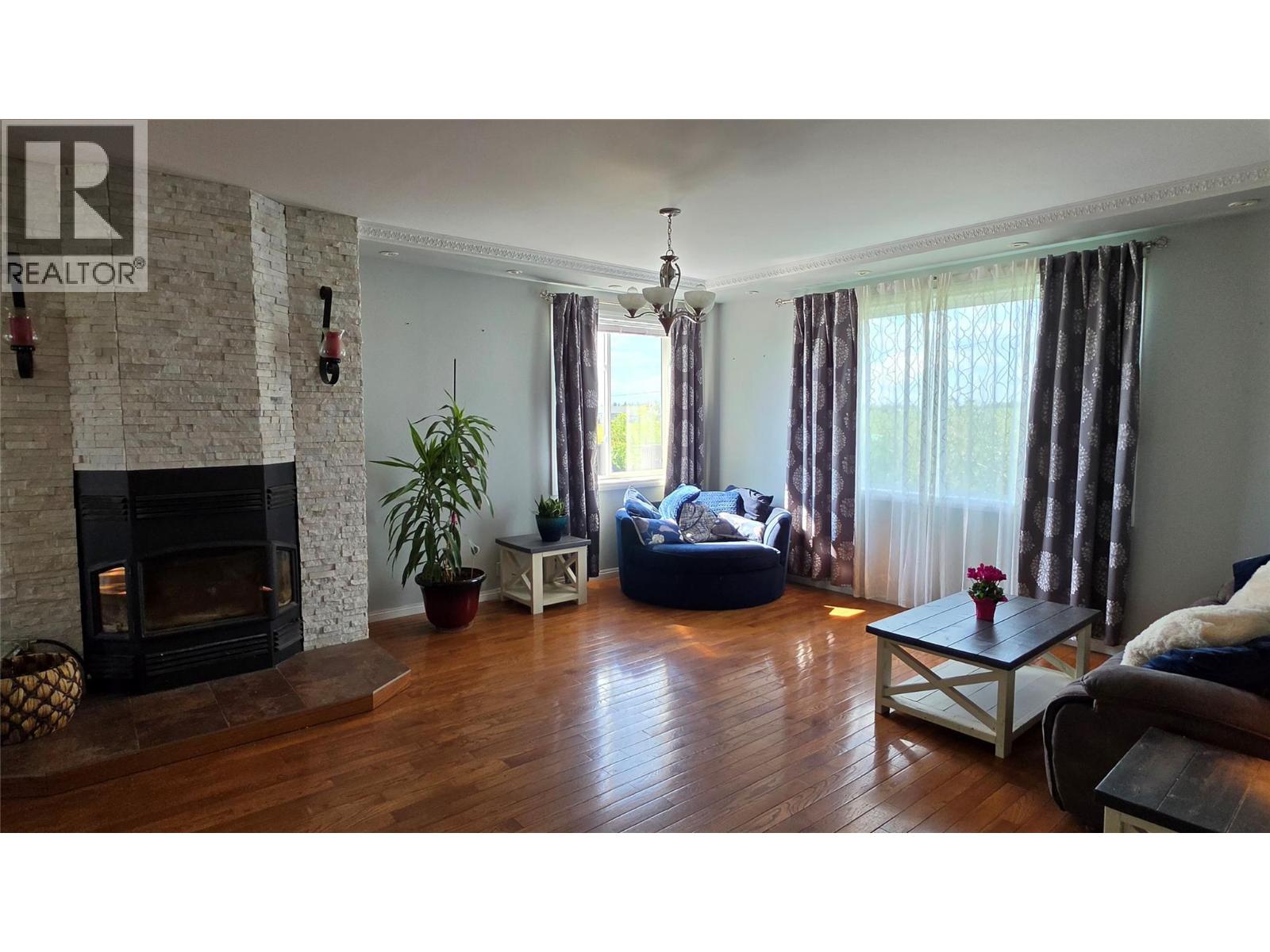 9000 Lyman Drive, Dawson Creek, British Columbia  V1G 3M9 - Photo 6 - 10393060