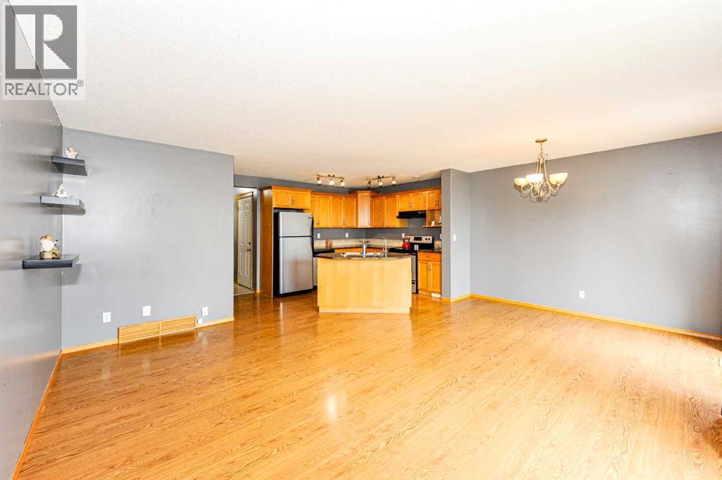 3413 50a Street Close, Camrose, Alberta  T4V 1J8 - Photo 8 - A2338928