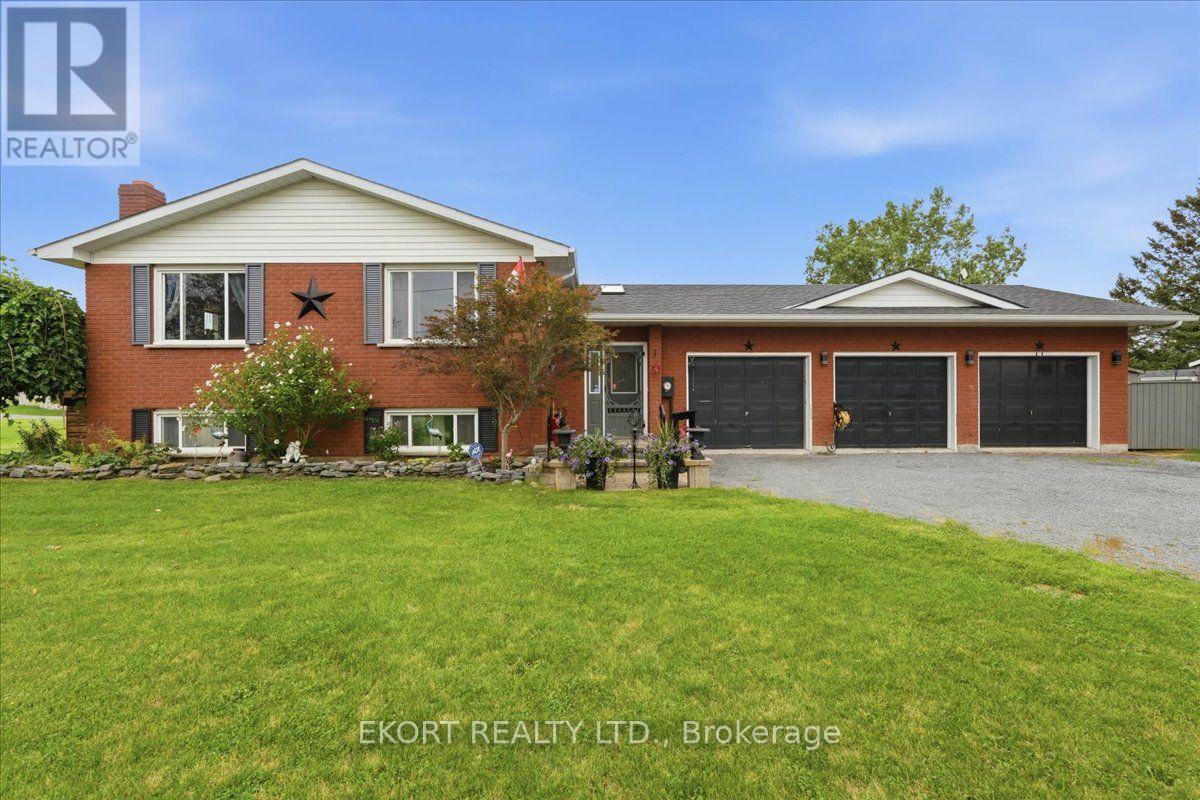 2433 62 Highway, Prince Edward County, Ontario  K0K 1G0 - Photo 3 - X13701686