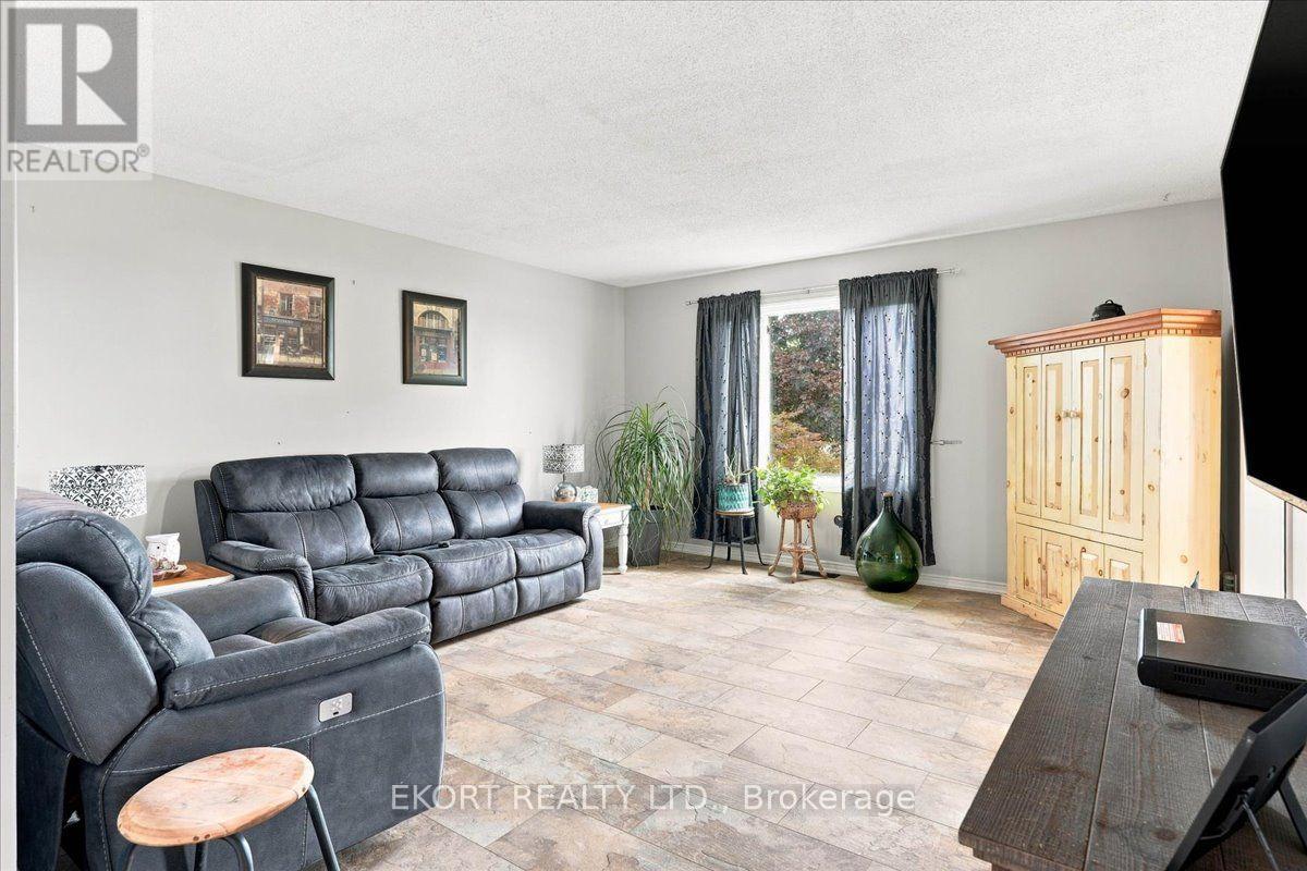 2433 62 Highway, Prince Edward County, Ontario  K0K 1G0 - Photo 9 - X13701686