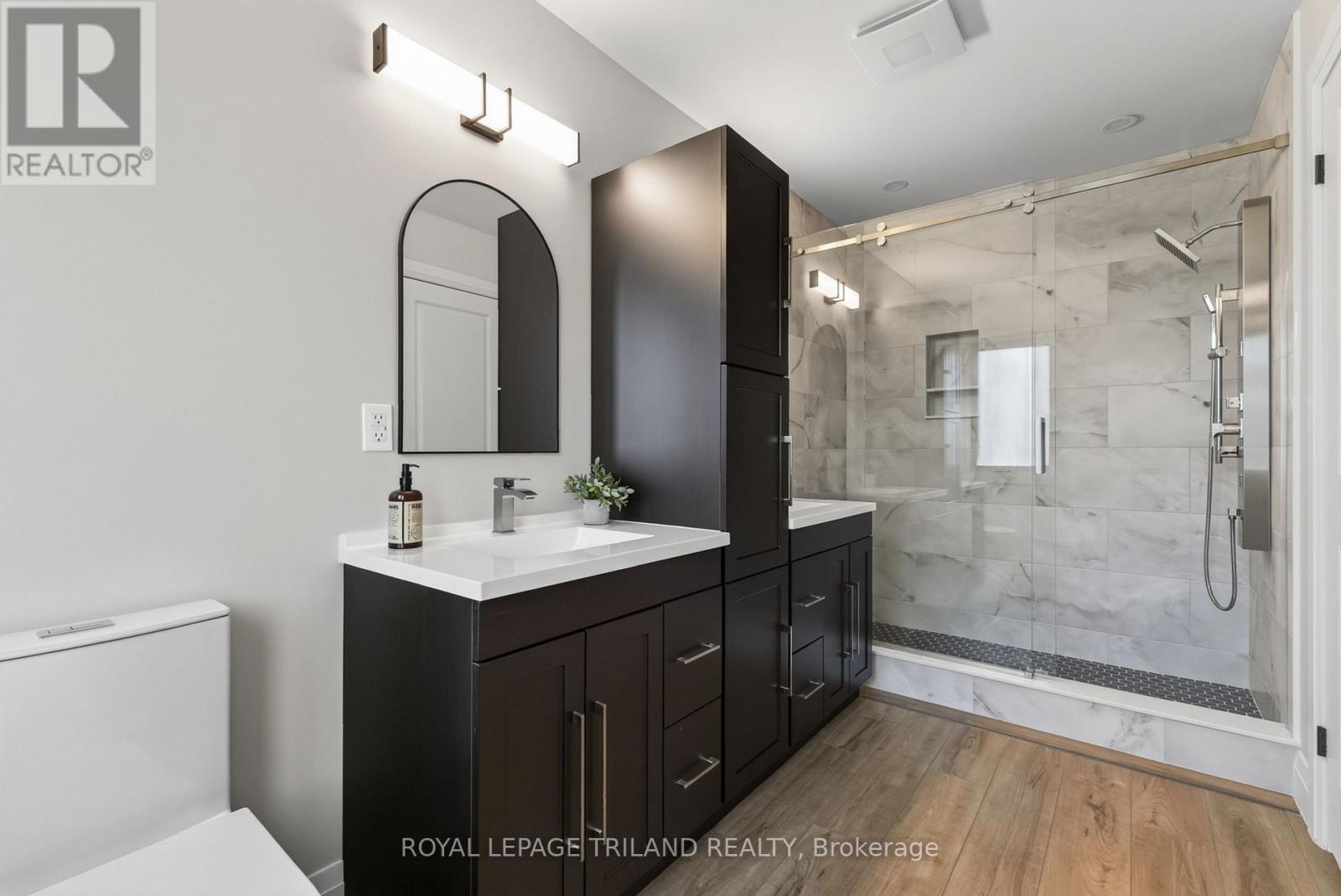 4397 Mill Crescent, North Middlesex, Ontario  N0M 1A0 - Photo 11 - X13701690