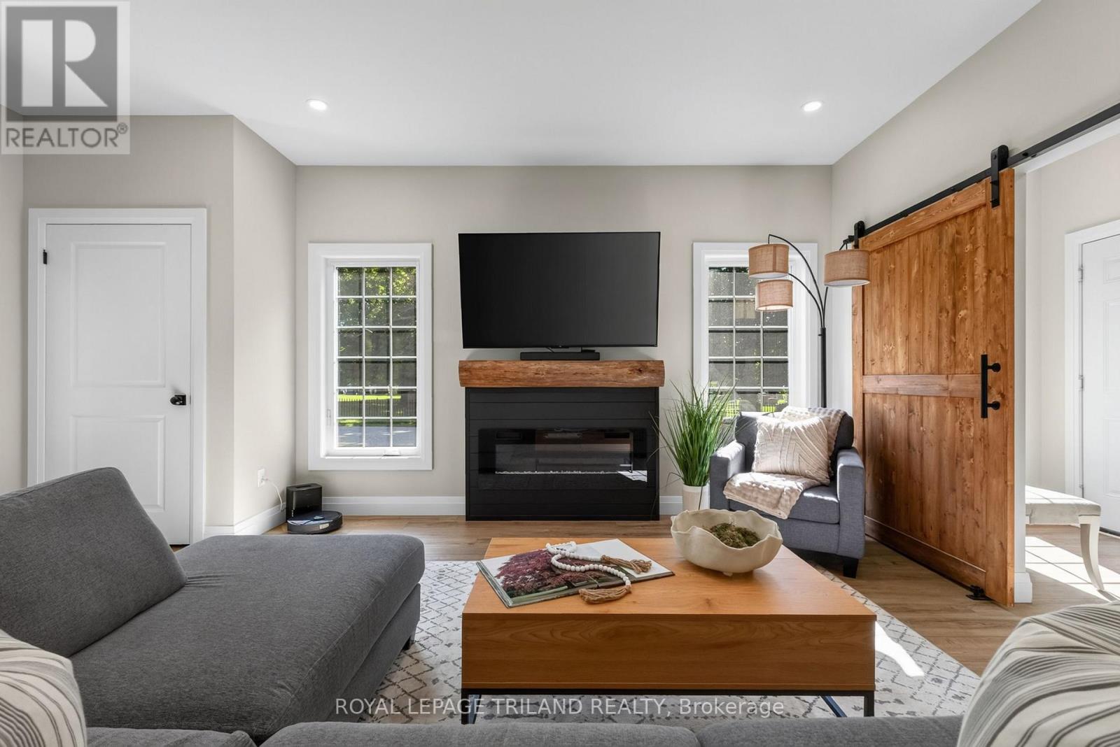 4397 Mill Crescent, North Middlesex, Ontario  N0M 1A0 - Photo 35 - X13701690