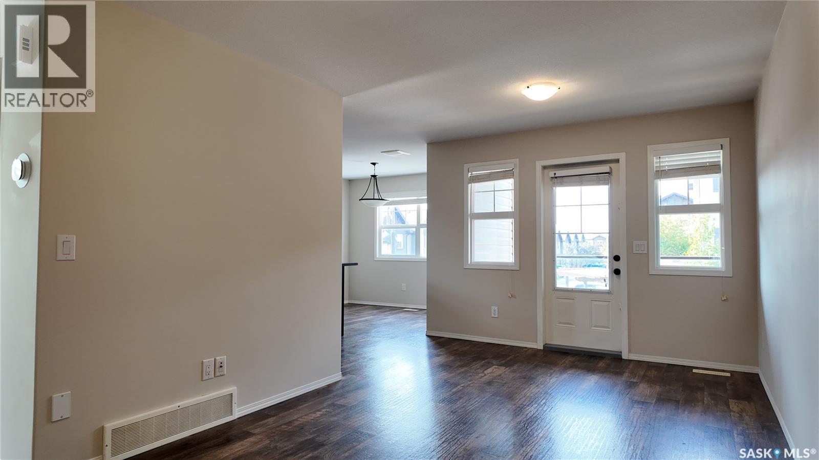 572 150 Langlois Way, Saskatoon, Saskatchewan  S7T 0L3 - Photo 6 - SK045023
