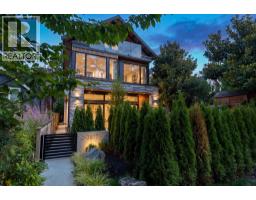<div class="price">$2,459,000</div> 2 3617 W 12th Avenue, Vancouver<br><div style="margin-bottom:8px;"><small>Stilhavn Real Estate Services</small></div><div class='bed_bath'>4 Bed | 4 Bath</div>