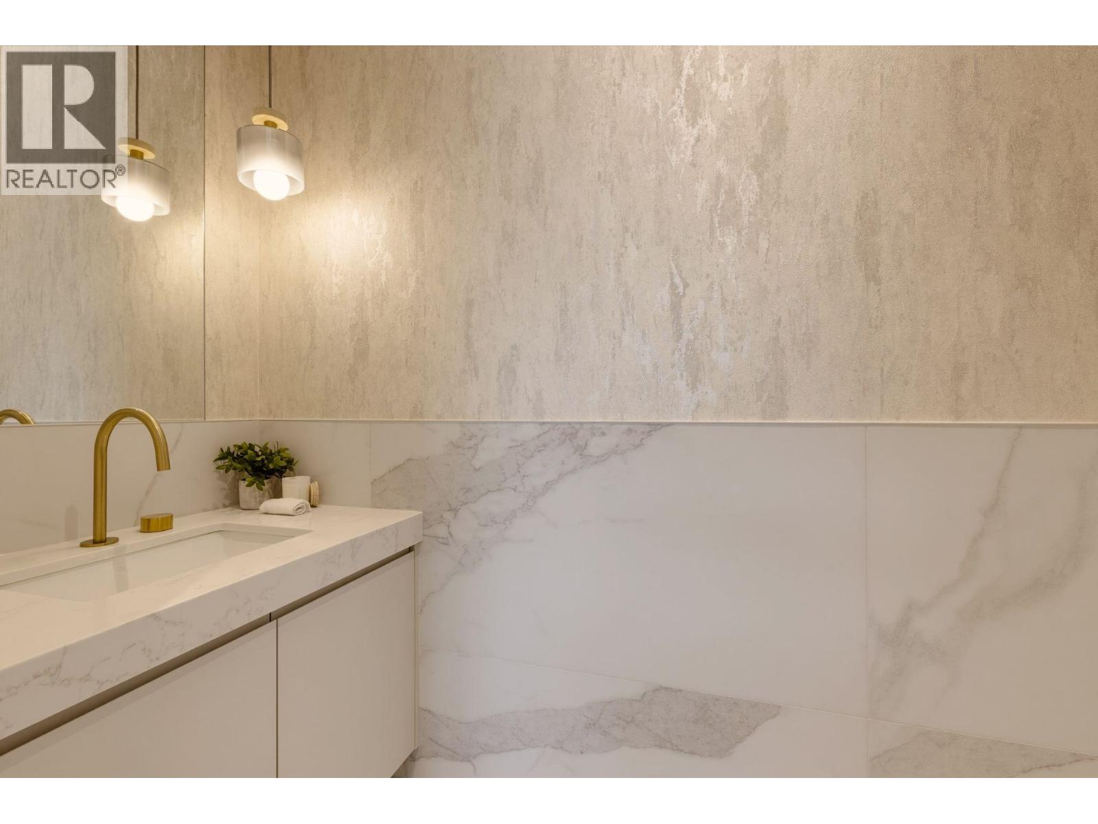 2 3617 W 12th Avenue, Vancouver, British Columbia  V6R 2N5 - Photo 11 - R3112598