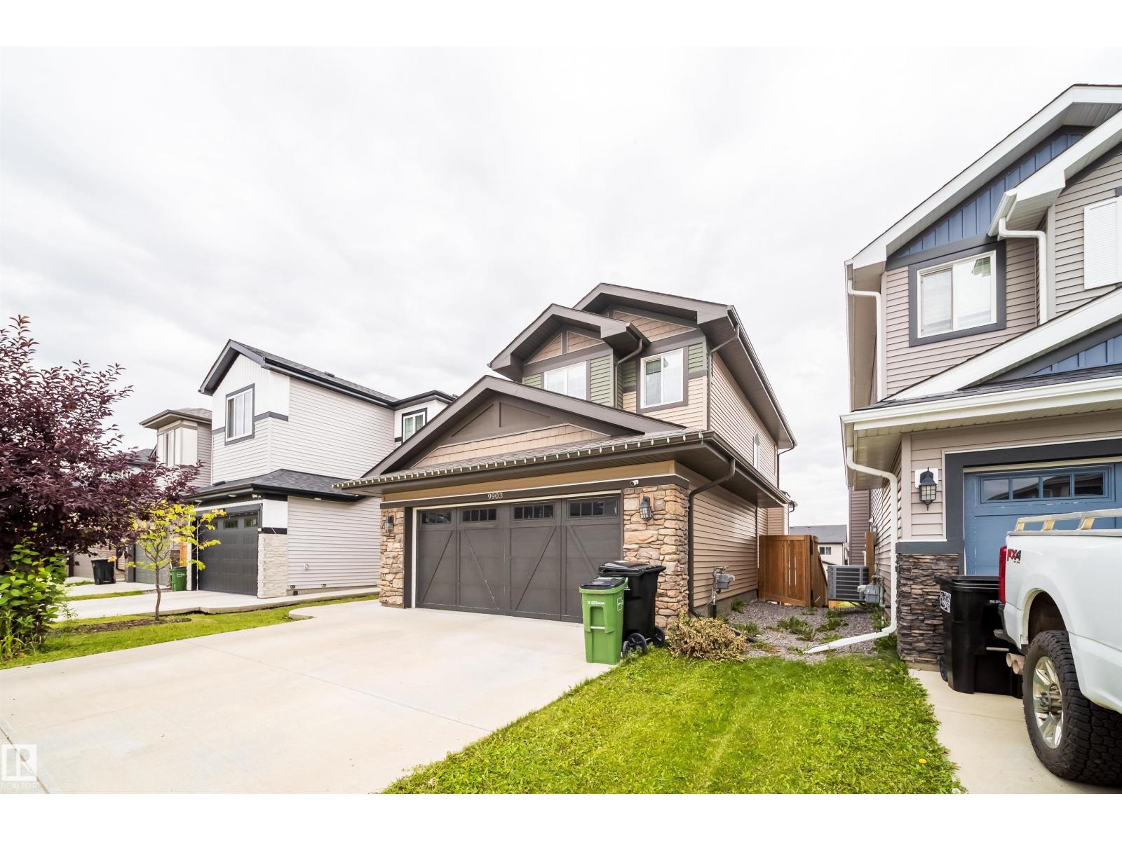 9903 222 St NW NW, Edmonton, Alberta  T5T 7J1 - Photo 4 - E4505008