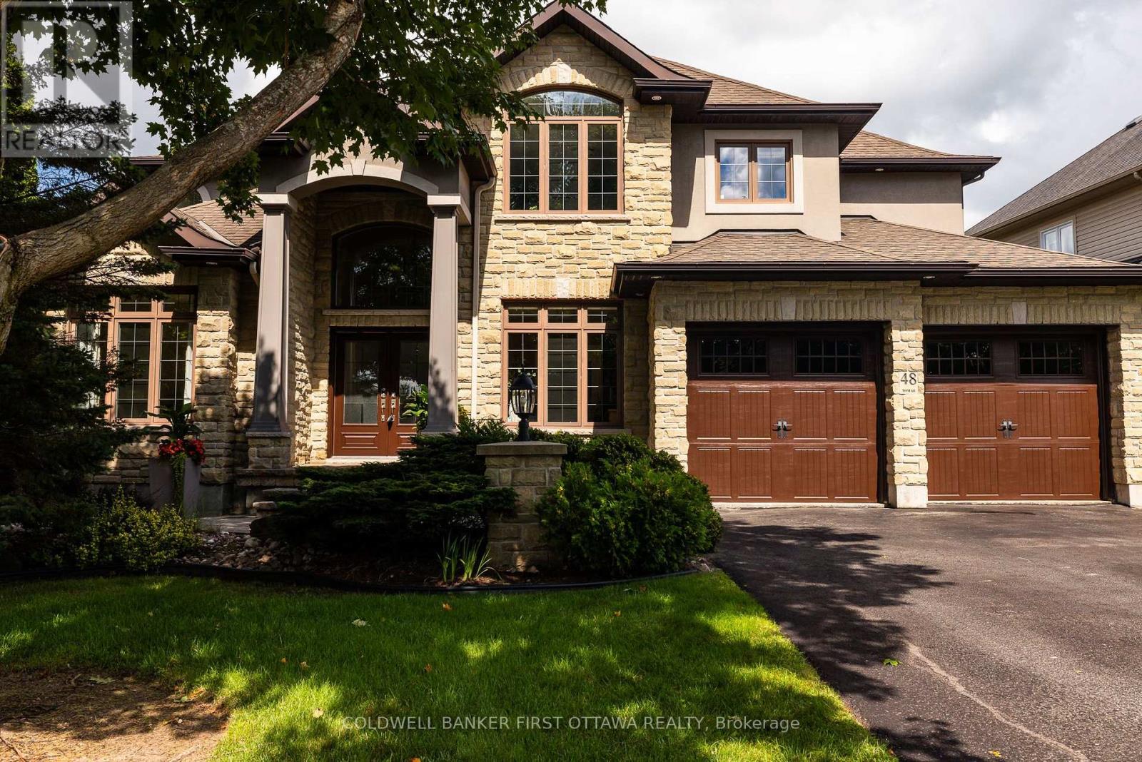 48 Bert G Argue Drive, Ottawa, Ontario K2S 2H2 - Photo 2 - X13701696