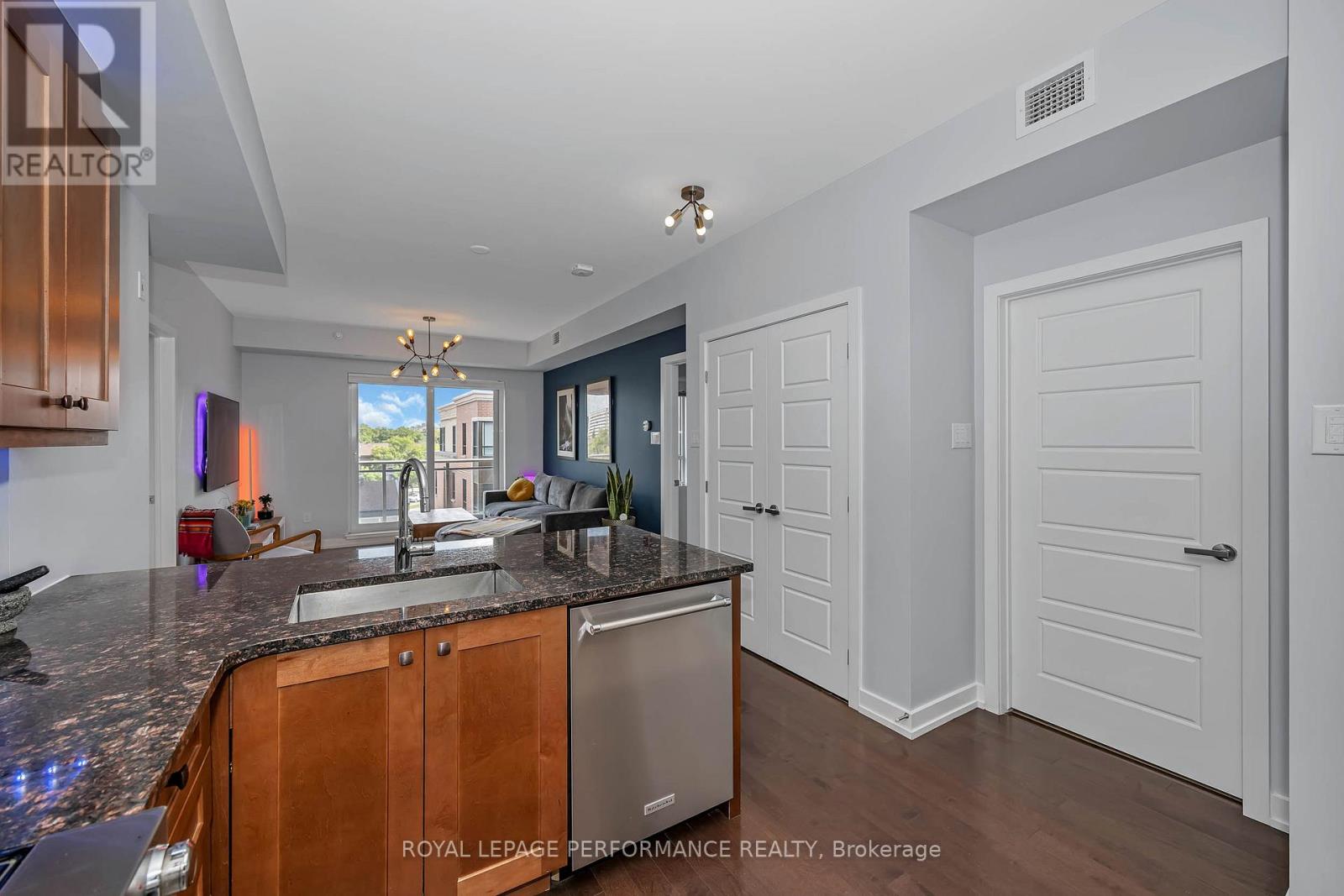 509 - 316 Bruyere Street, Ottawa, Ontario K1N 0C3 - Photo 7 - X13701758