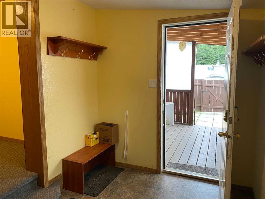 14, 80041 Old Highway 11, Rocky Mountain House, Alberta  T4T 2A4 - Photo 9 - A2337635