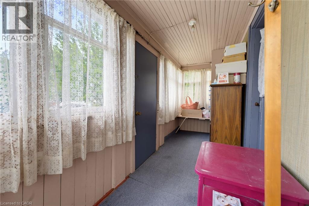 22 Mildred Avenue, St. Catharines, Ontario  L2R 6J1 - Photo 6 - 40857478