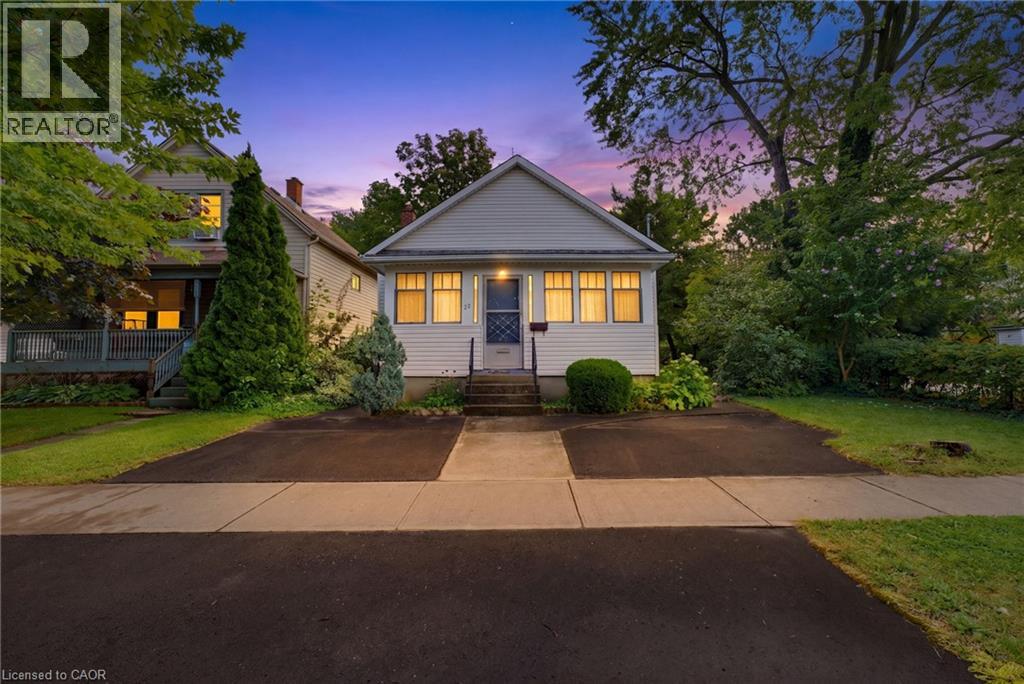 22 MILDRED Avenue, St. Catharines, Ontario