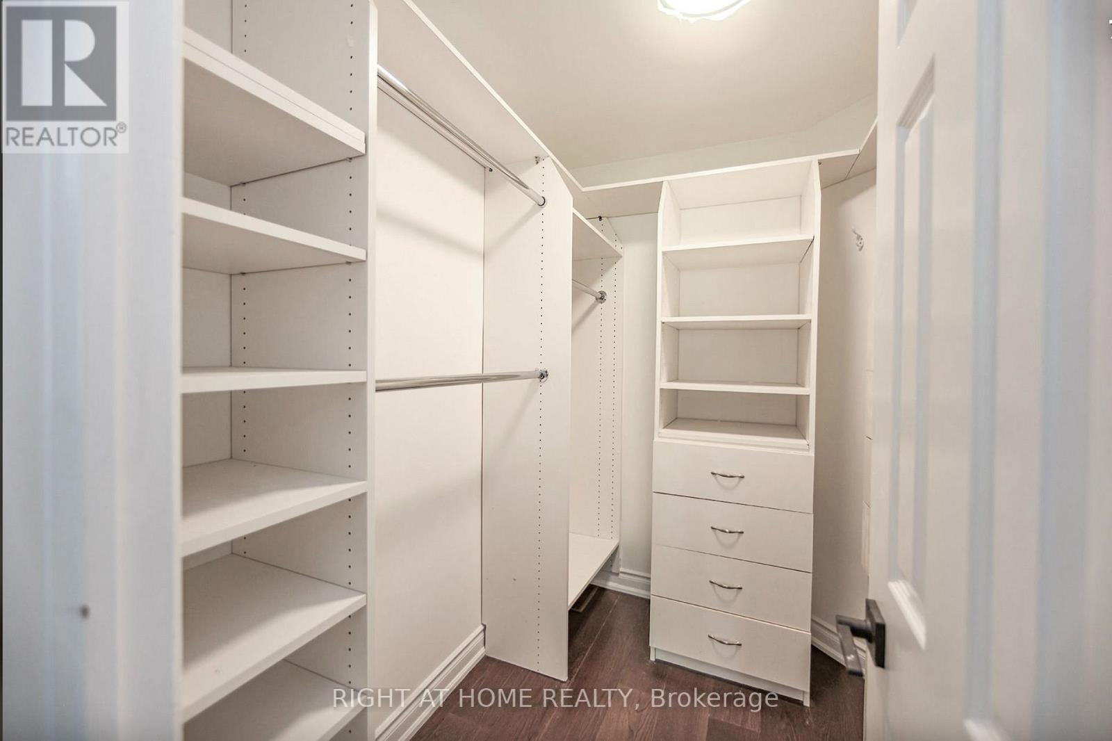 89 Yonge Boulevard, Toronto, Ontario  M5M 3G8 - Photo 37 - C13701720