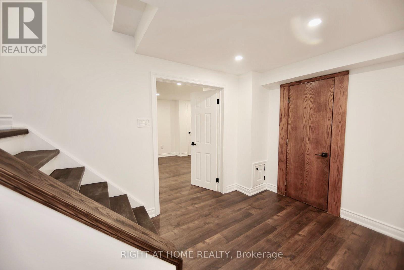 89 Yonge Boulevard, Toronto, Ontario  M5M 3G8 - Photo 41 - C13701720