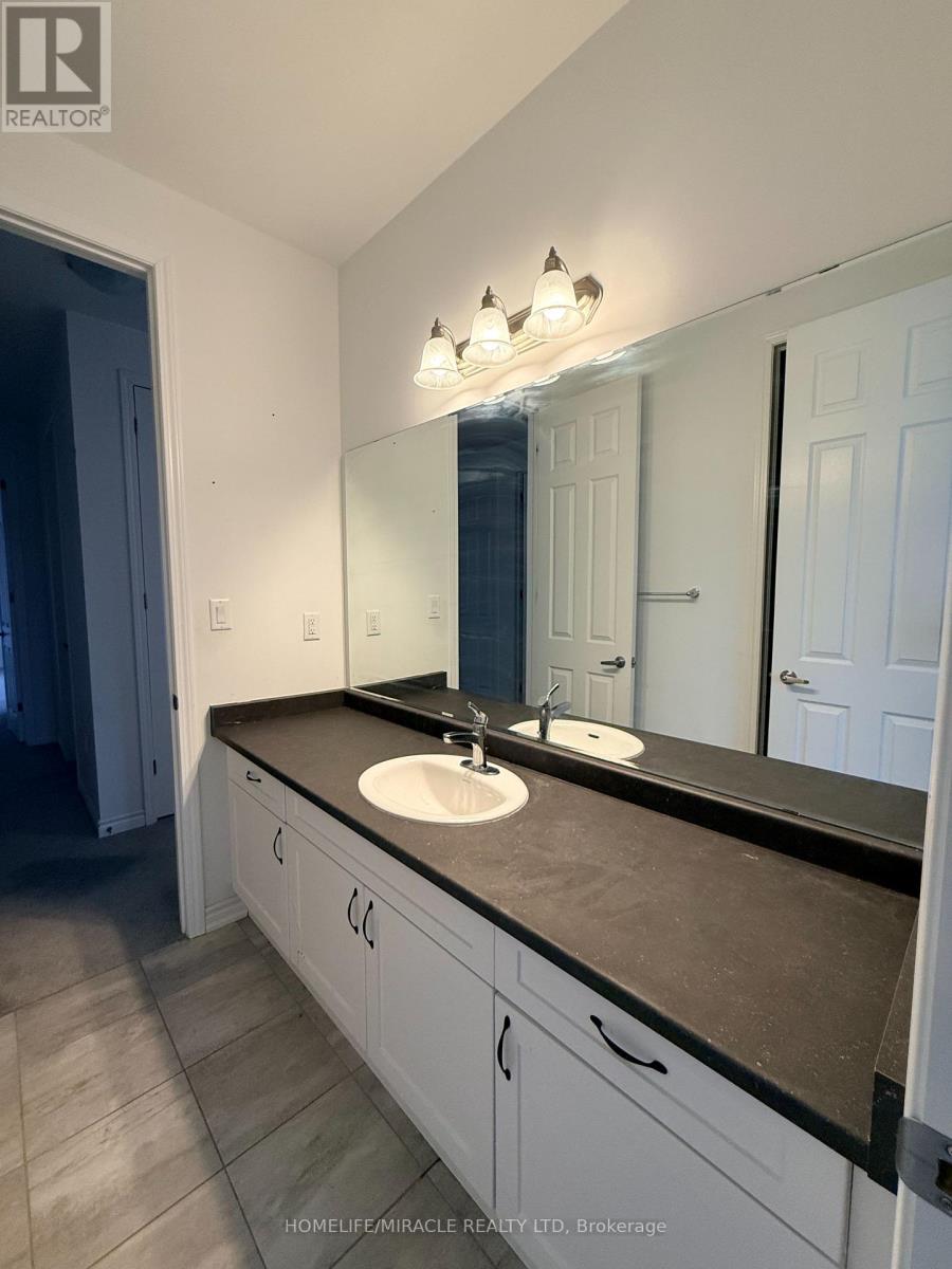1421 Swallowtail Lane, Pickering, Ontario  L1X 0N8 - Photo 19 - E13701700