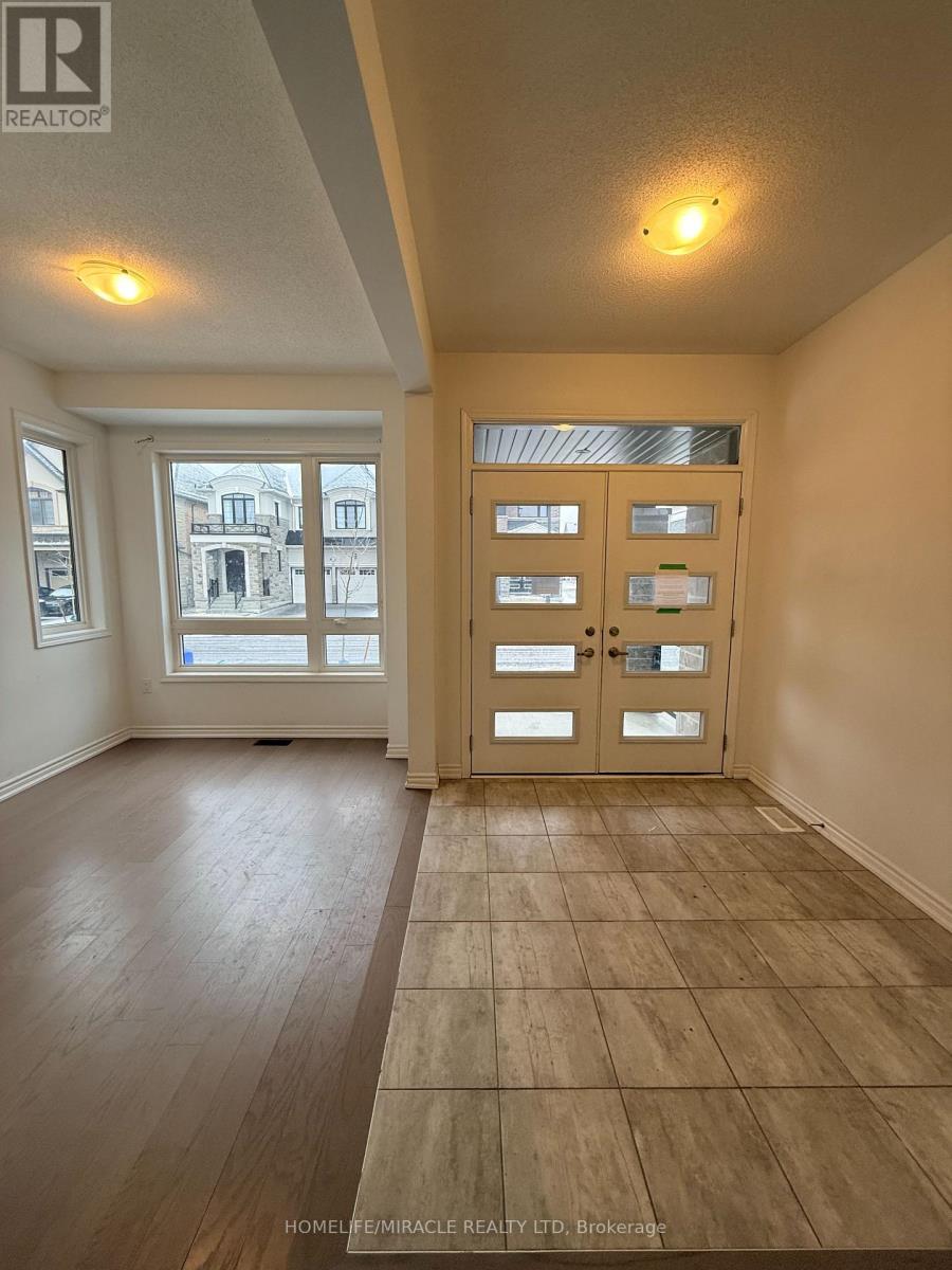 1421 Swallowtail Lane, Pickering, Ontario  L1X 0N8 - Photo 5 - E13701700