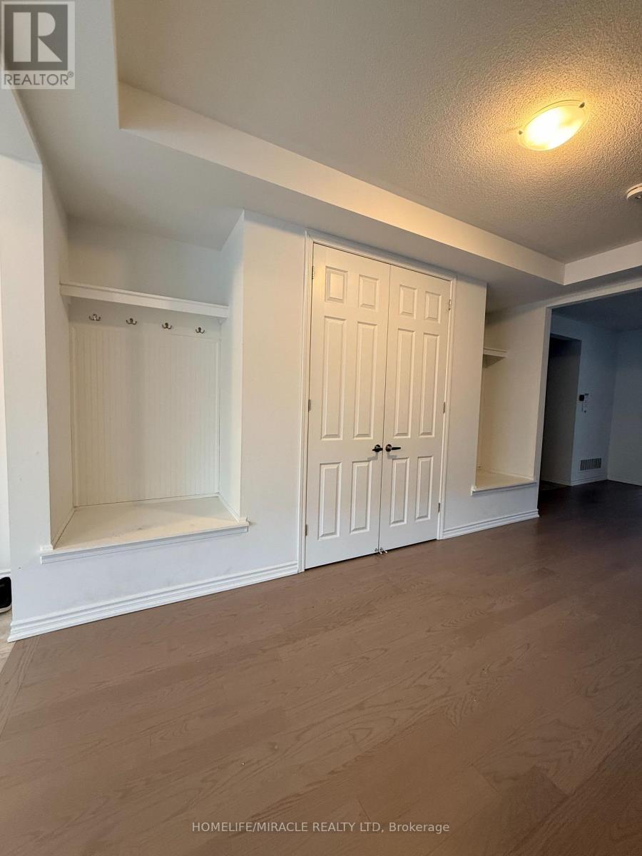 1421 Swallowtail Lane, Pickering, Ontario  L1X 0N8 - Photo 7 - E13701700