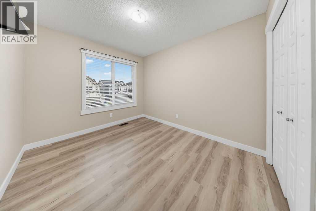 145 Sunset Manor, Cochrane, Alberta  T4C 0N2 - Photo 30 - A2339058