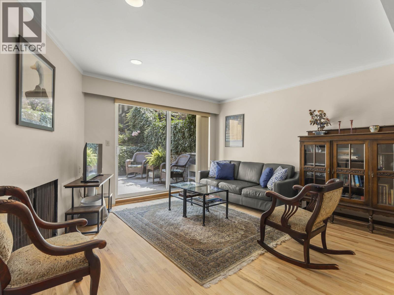 201 2028 W 3rd Avenue, Vancouver, British Columbia  V6J 1L5 - Photo 2 - R3157870