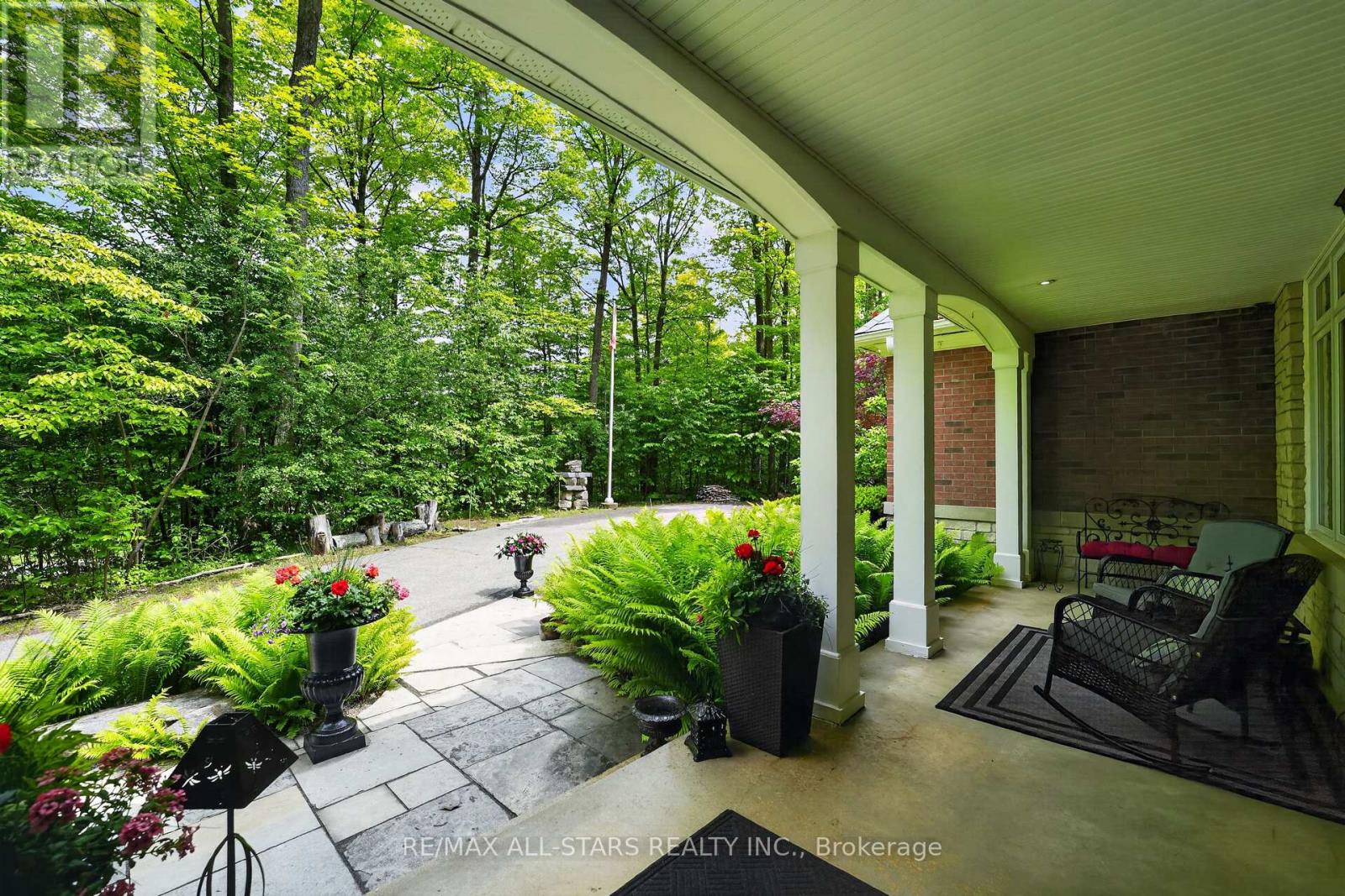 3 Bridgewater Drive, Richmond Hill, Ontario  L4E 3N4 - Photo 10 - N13701746