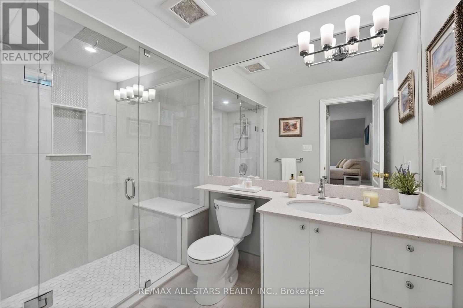 3 Bridgewater Drive, Richmond Hill, Ontario  L4E 3N4 - Photo 36 - N13701746