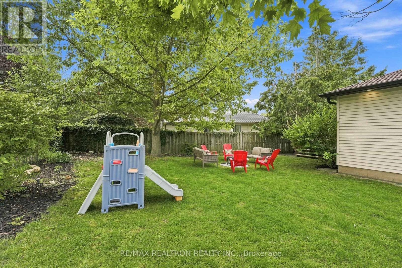 55 Laurie Crescent, Barrie, Ontario  L4M 6C7 - Photo 44 - S13701730