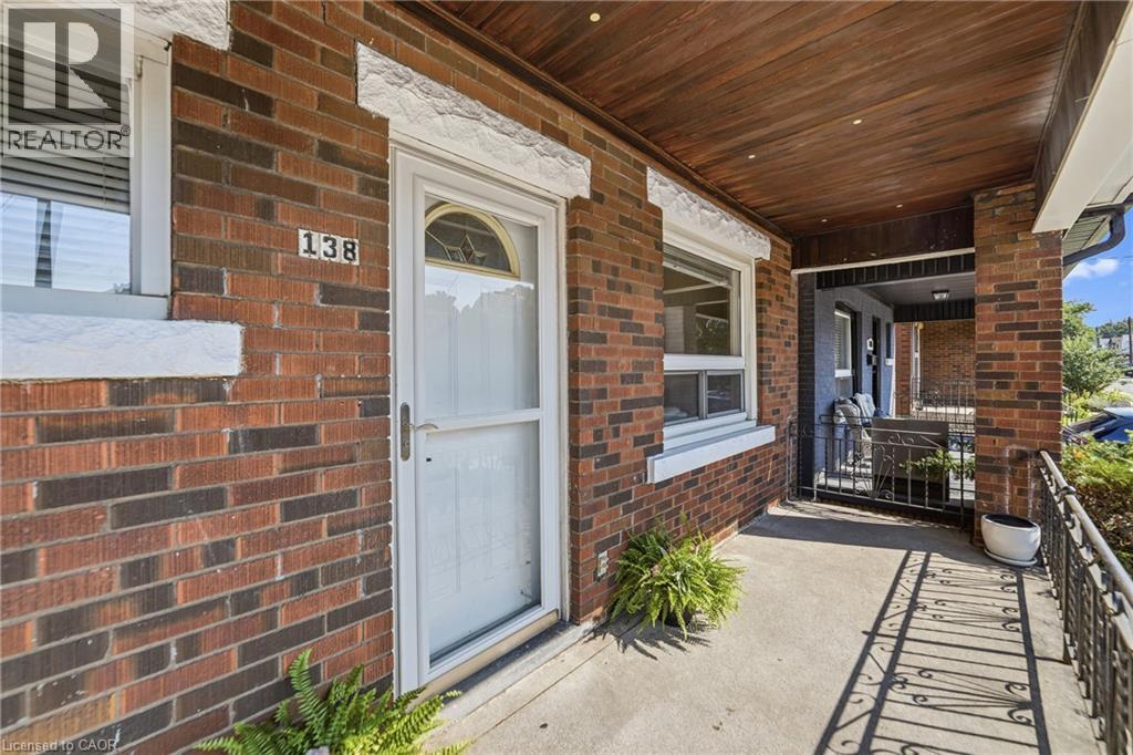 138 Cameron Avenue N, Hamilton, Ontario  L8H 4Z3 - Photo 3 - 40857392