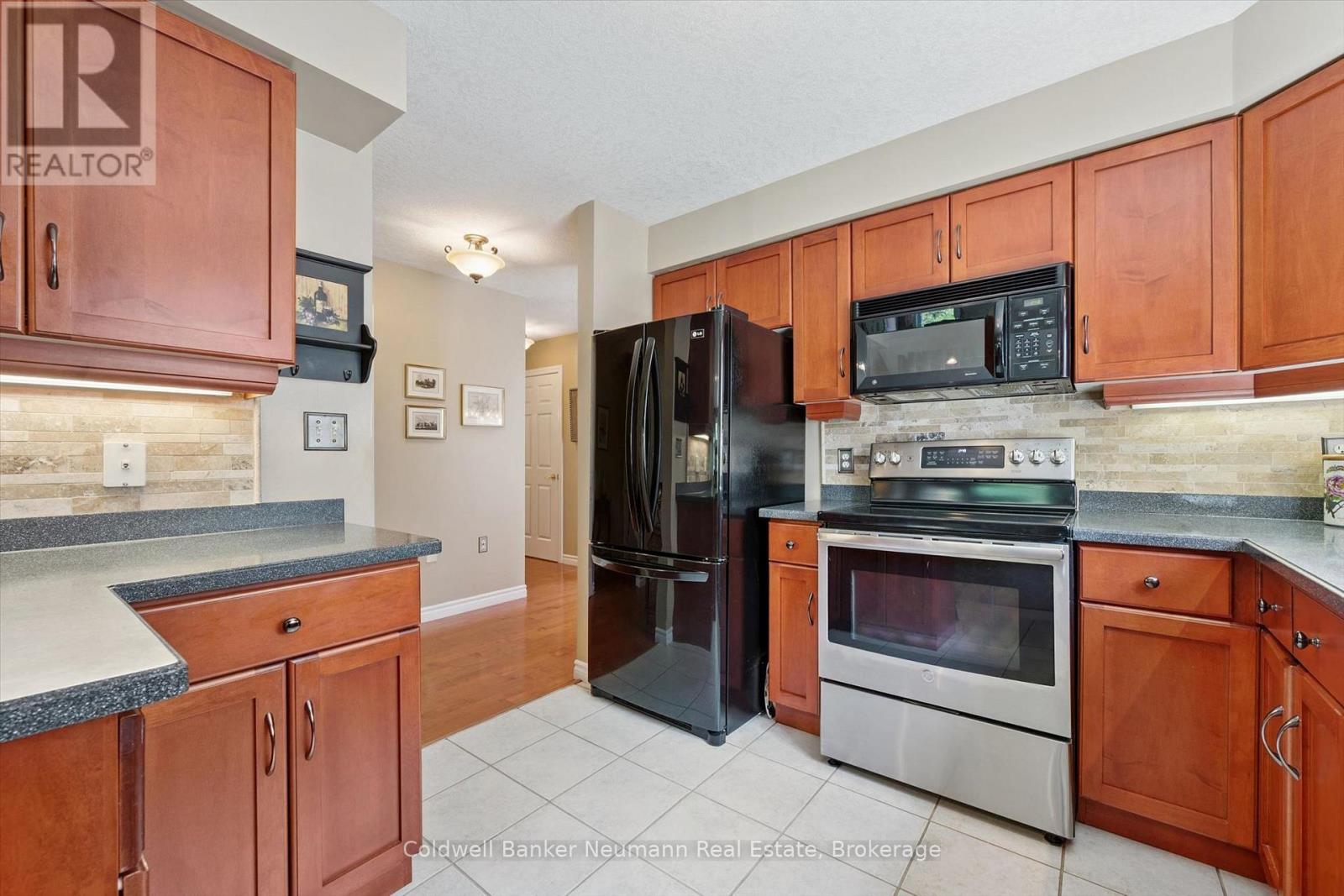 17 Somerset Glen, Guelph (Kortright West), Ontario  N1G 5G1 - Photo 13 - X13701748