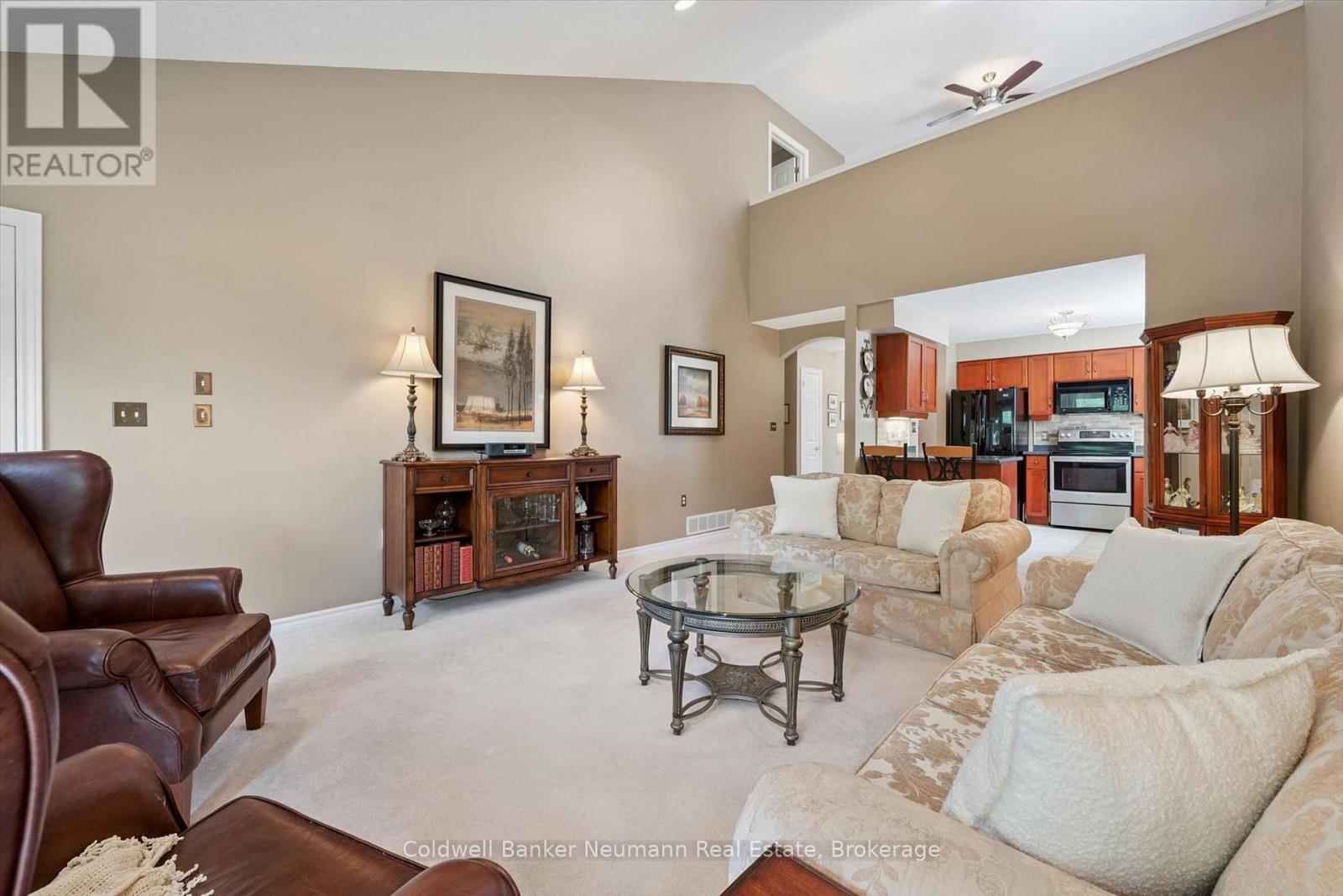 17 Somerset Glen, Guelph (Kortright West), Ontario  N1G 5G1 - Photo 9 - X13701748
