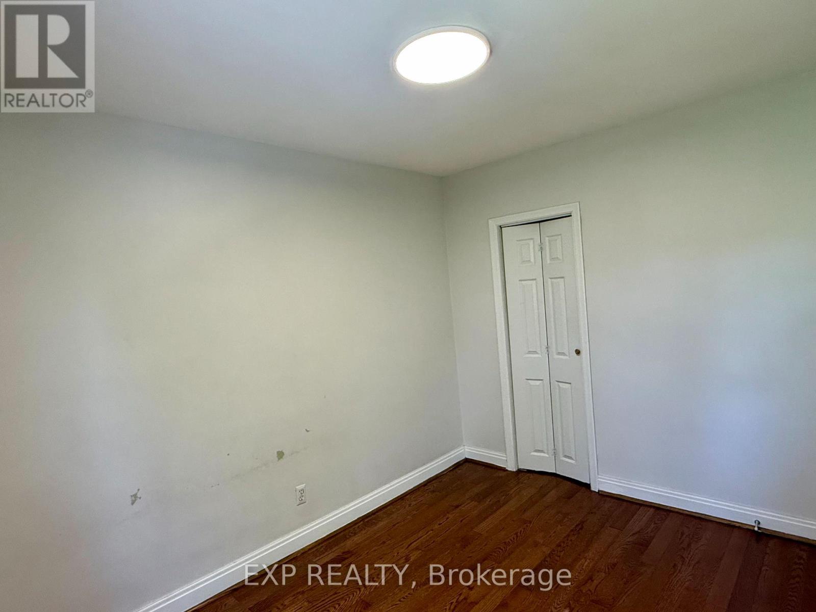 Upper - 6 Mid Pines Road, Toronto, Ontario  M1G 2L6 - Photo 12 - E13562420