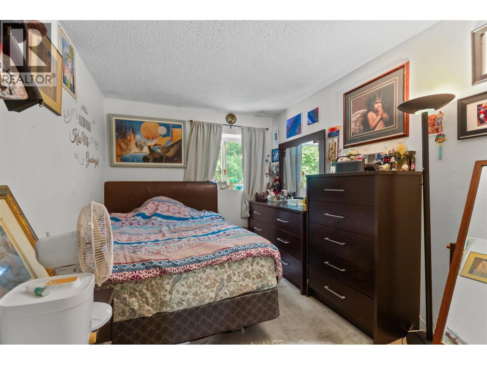2676 Tretheway Drive, Burnaby, British Columbia  V5B 4R8 - Photo 14 - R3154993