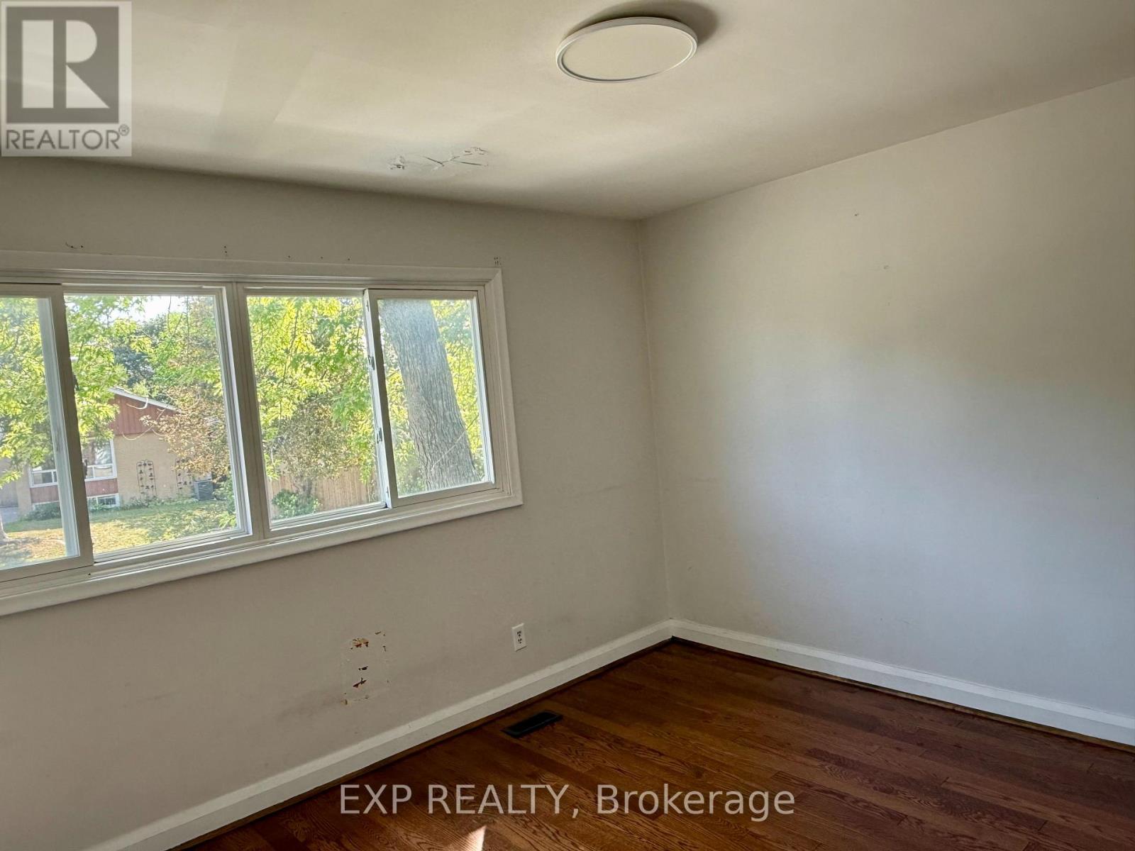 Upper - 6 Mid Pines Road, Toronto, Ontario  M1G 2L6 - Photo 15 - E13562420