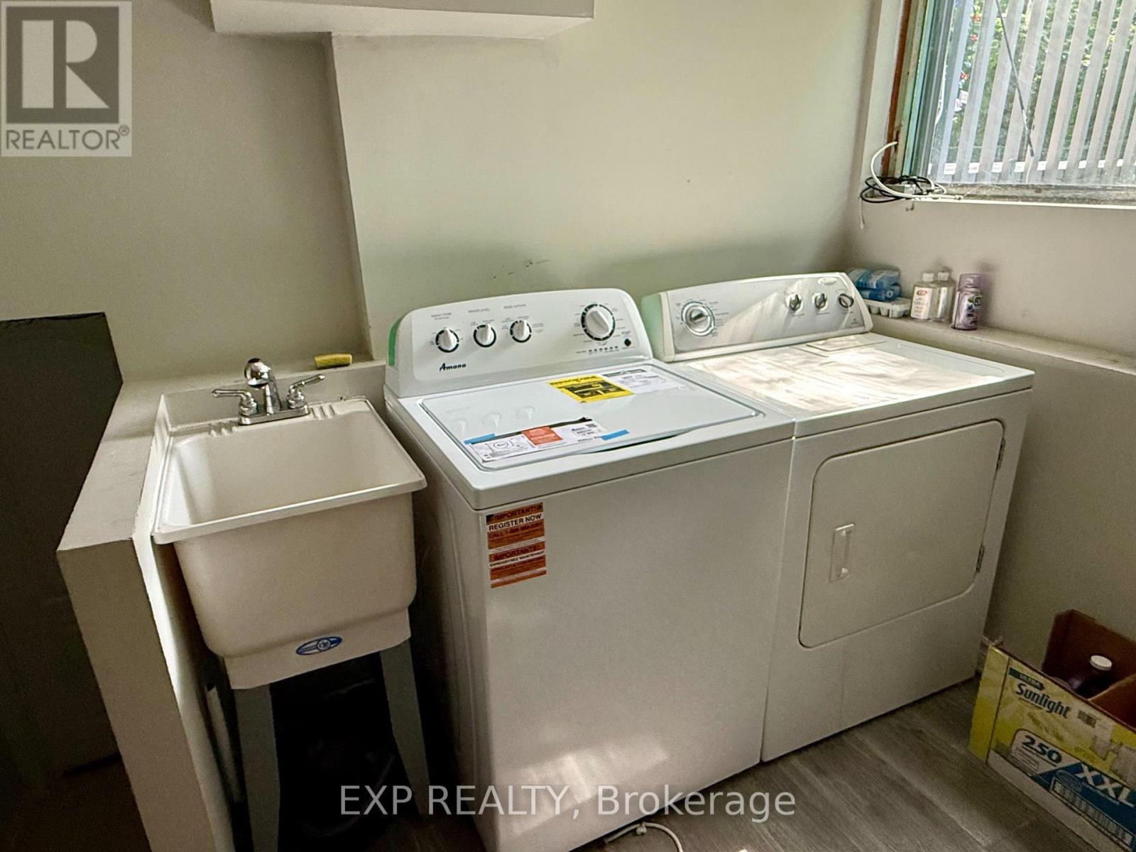 Upper - 6 Mid Pines Road, Toronto, Ontario  M1G 2L6 - Photo 19 - E13562420