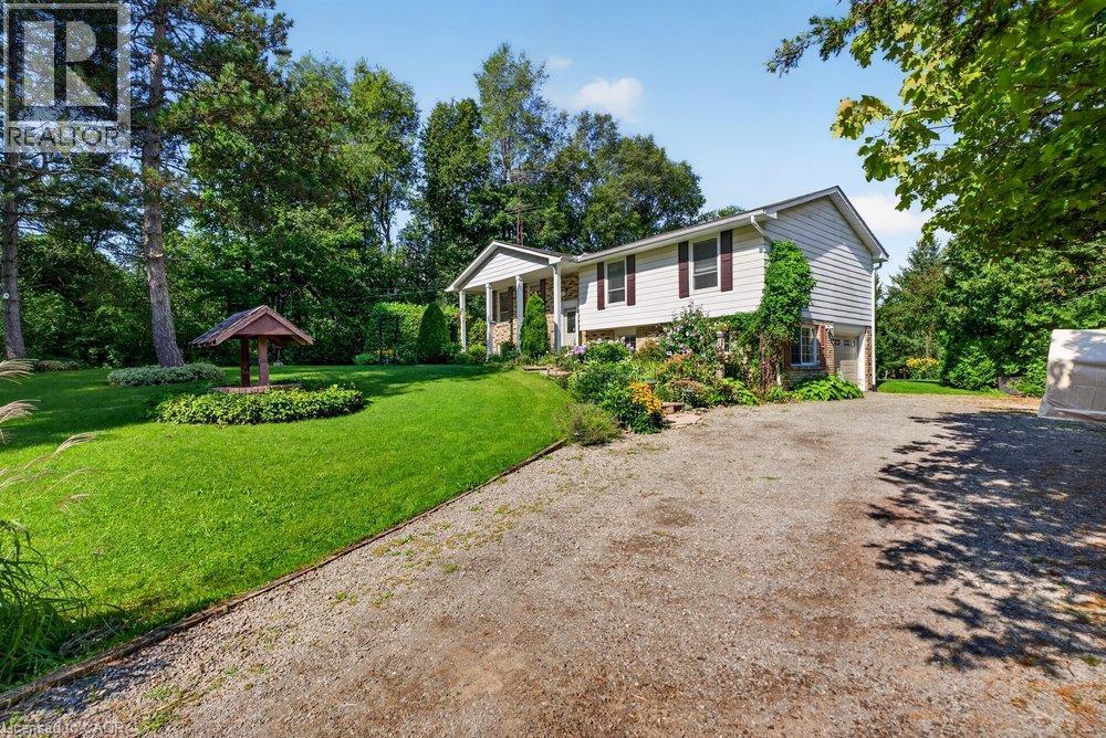 2725 BRITANNIA Road, Burlington, Ontario
