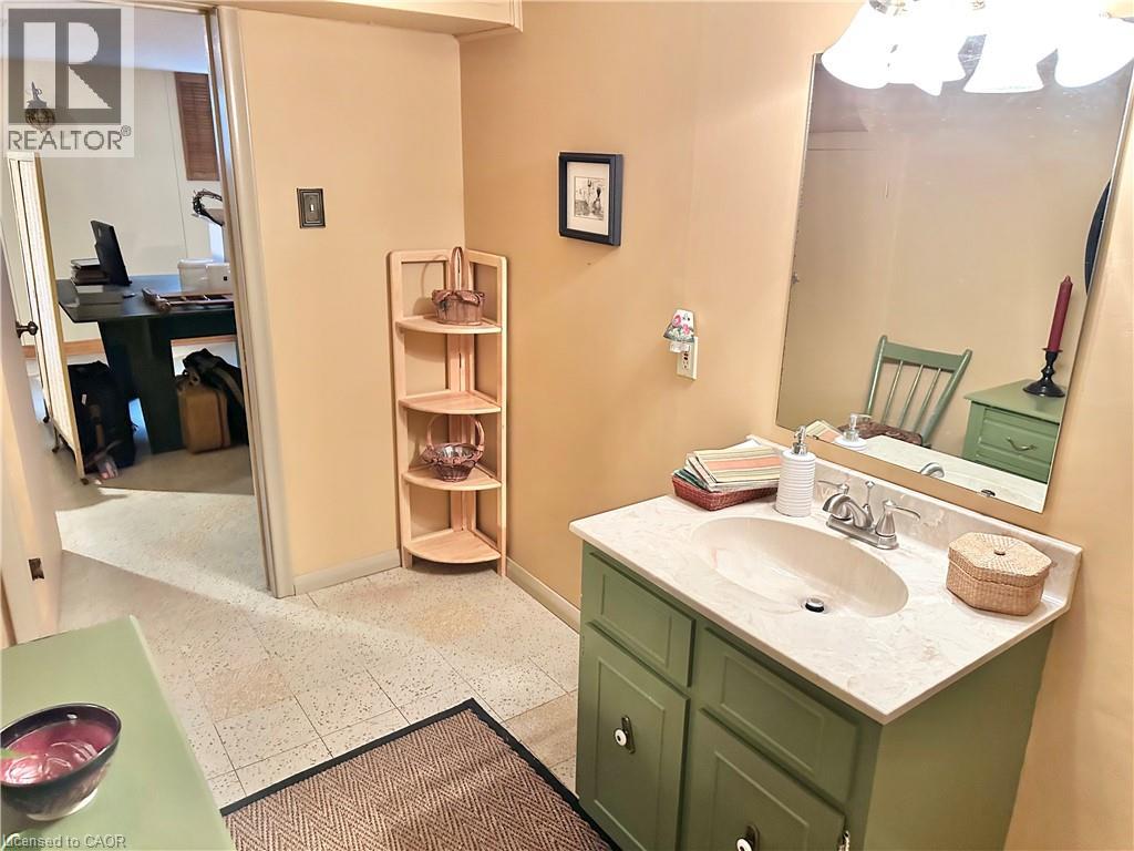 60 Smith Avenue, Delhi, Ontario  N4B 1B8 - Photo 27 - 40835786