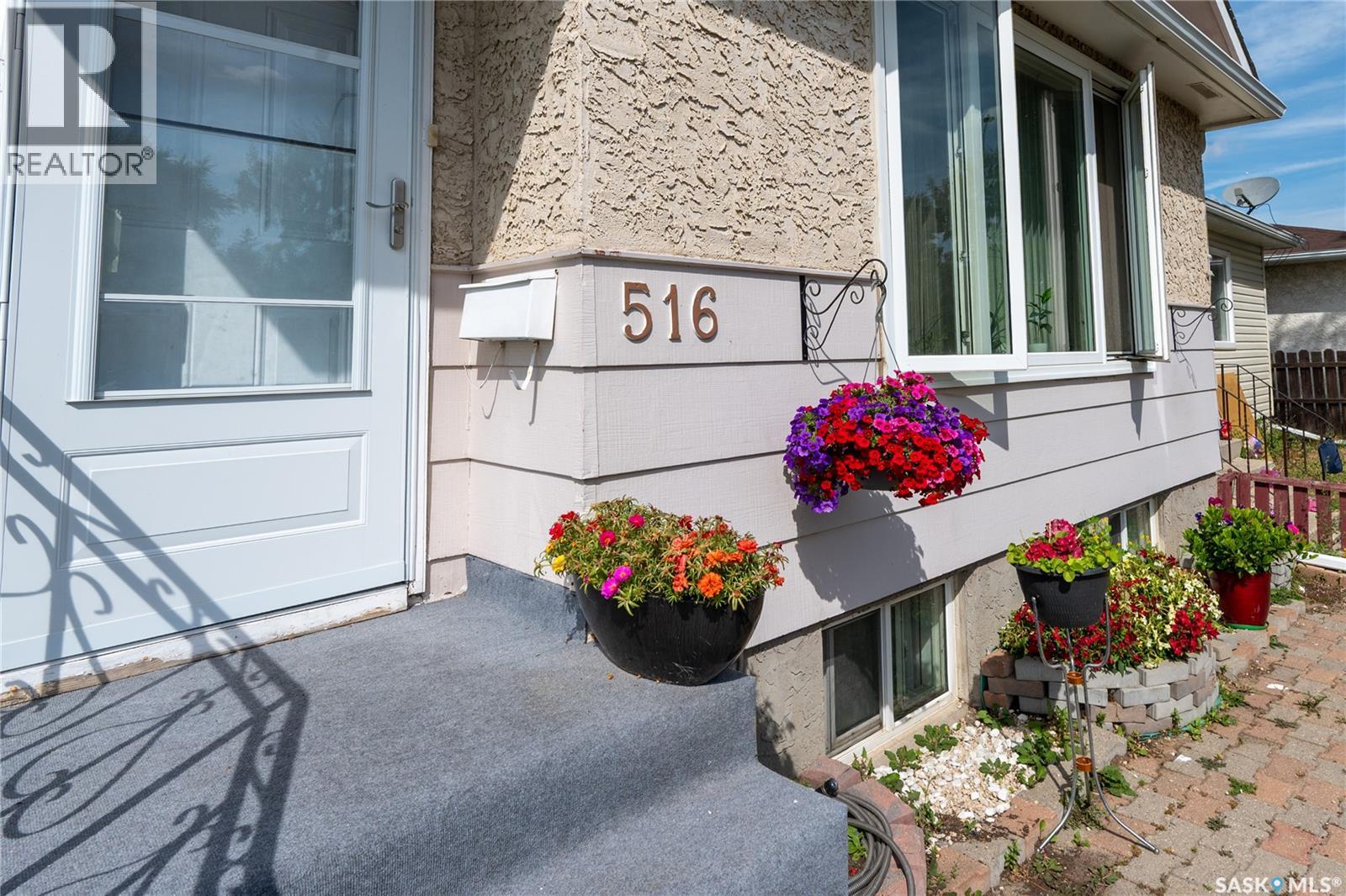 516 Hamilton Street, Regina, Saskatchewan  S4R 2A9 - Photo 3 - SK046185