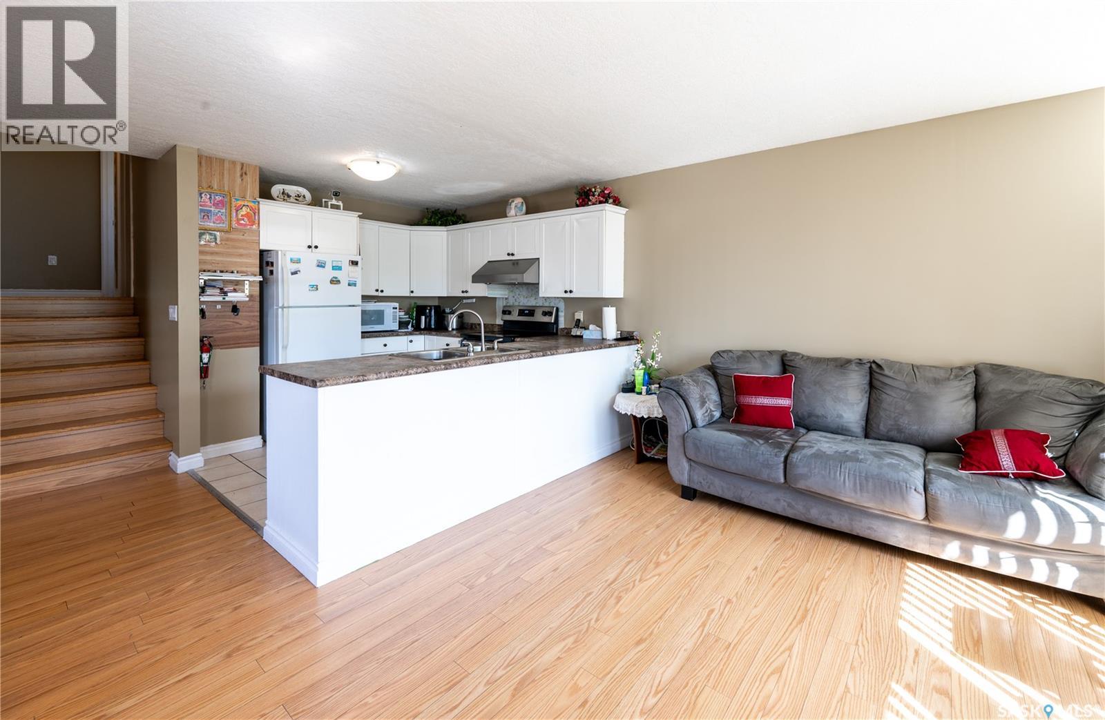 516 Hamilton Street, Regina, Saskatchewan  S4R 2A9 - Photo 9 - SK046185