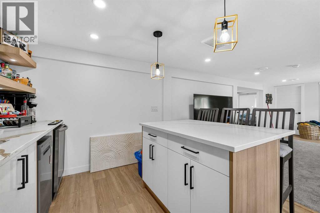 2415 22 Avenue Sw, Calgary, Alberta  T2T 0T1 - Photo 31 - A2336659