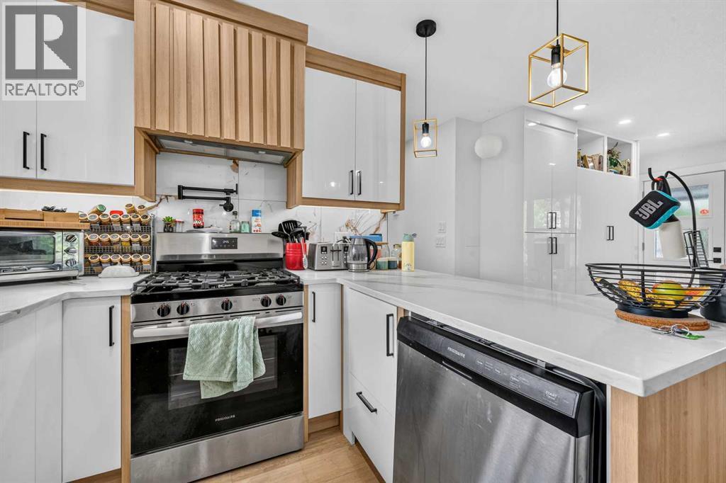 2415 22 Avenue Sw, Calgary, Alberta  T2T 0T1 - Photo 15 - A2336659