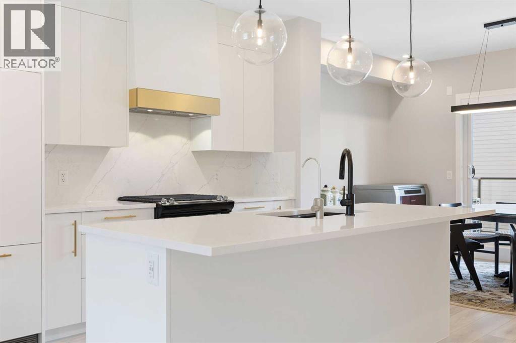 830 81 Street SW, Calgary, Alberta  T3H 6H9 - Photo 12 - A2338681