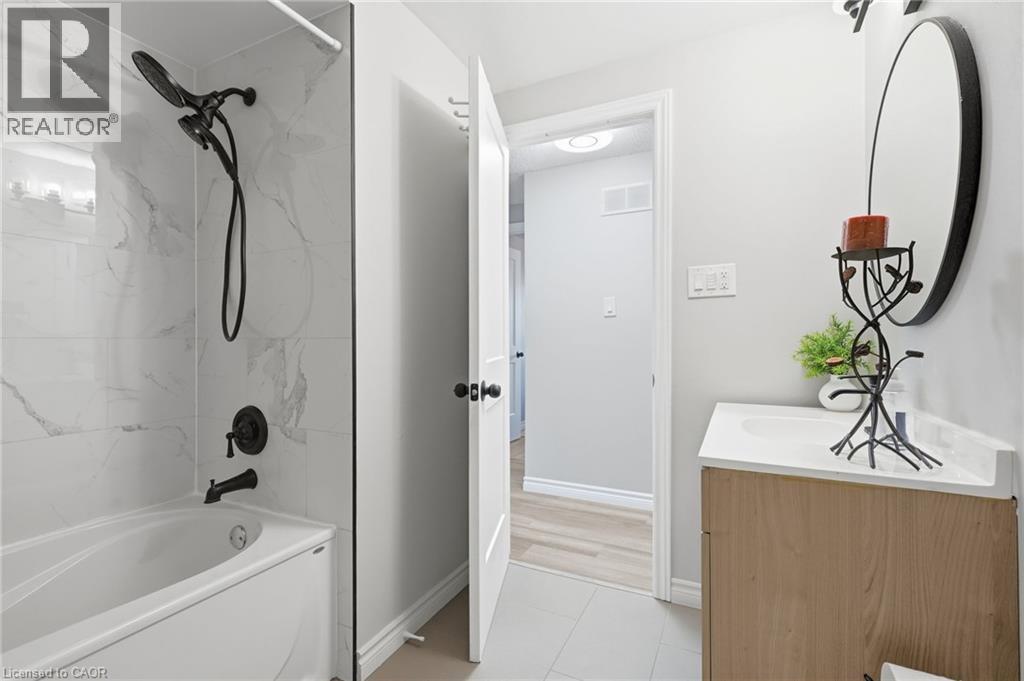50 Adis Avenue, Hamilton, Ontario  L9C 6V3 - Photo 21 - 40857495
