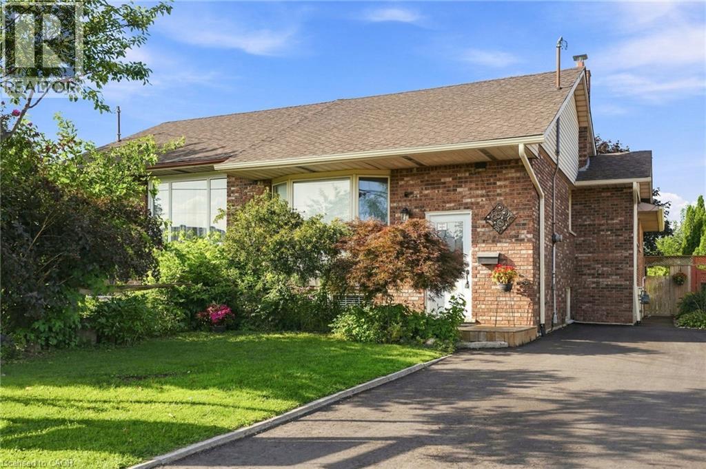 50 Adis Avenue, Hamilton, Ontario  L9C 6V3 - Photo 2 - 40857495