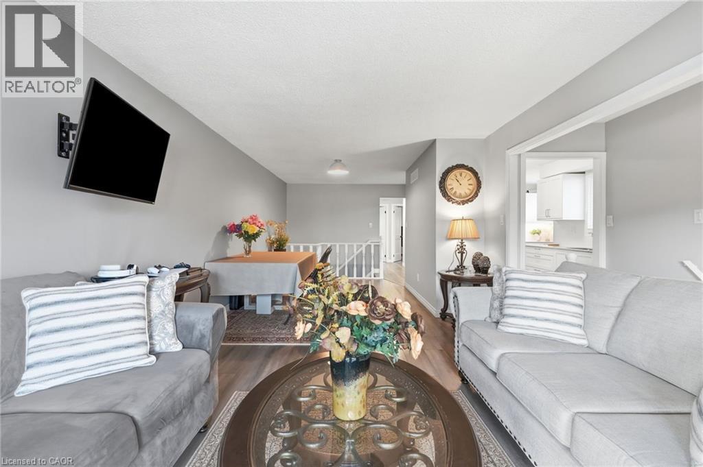 50 Adis Avenue, Hamilton, Ontario  L9C 6V3 - Photo 7 - 40857495
