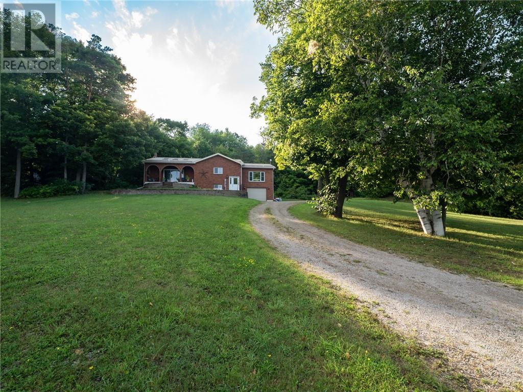 157 Emery Road, Gore Bay, Ontario  P0P 1H0 - Photo 2 - 2126837